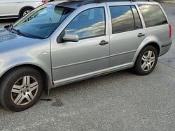 Grå Begagnad 2006 VW Golf V Basis Kombi | 29 900 kr (Bra pris)