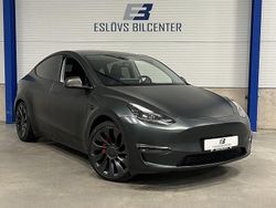 Svart Begagnad 2023 Tesla Model Y Performance SUV | 419 990 kr (Marknadspris)
