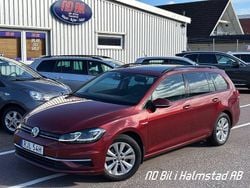 Mörkröd (röd metallic) Begagnad 2019 VW Golf VII Kombi | 122 000 kr (Marknadspris)