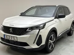Vit Begagnad 2021 Peugeot 3008 GT-line Sedan | 249 000 kr