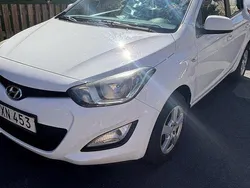 Vit Begagnad 2014 Hyundai i20 Select Halvkombi | 50 000 kr (Lite dyr)