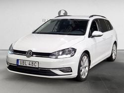 Vit Begagnad 2019 VW Golf VIII GT Kombi | 139 900 kr (Marknadspris)