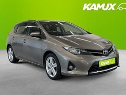 Brun Begagnad 2014 Toyota Auris Halvkombi | 114 800 kr (Marknadspris)
