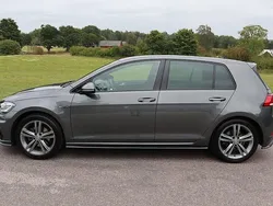 Mörkgrå (grå metallic) Begagnad 2019 VW Golf VII GT Halvkombi | 217 000 kr (Marknadspris)