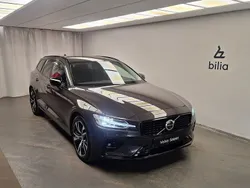 Grå Begagnad 2024 Volvo V60 Plus Kombi | 384 900 kr (Bra pris)