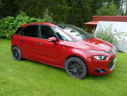 Röd Begagnad 2016 Citroën C4 Picasso Minibuss | 105 000 kr (Bra pris)