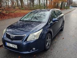 Mörkblå Begagnad 2011 Toyota Avensis Kombi | 56 000 kr (Bra pris)
