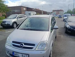 Grå Begagnad 2005 Opel Meriva Minibuss | 30 000 kr (Marknadspris)