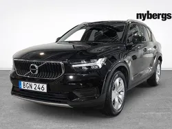 Svart Begagnad 2022 Volvo XC40 SUV | 319 000 kr (Marknadspris)