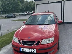 Röd Begagnad 2005 Saab 9-3 Aero Sedan | 35 000 kr (Marknadspris)