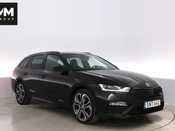 Svart Begagnad 2021 Skoda Octavia RS Kombi | 319 000 kr (Marknadspris)