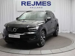 Svart Begagnad 2022 Volvo XC40 Pro SUV | 439 500 kr (Marknadspris)