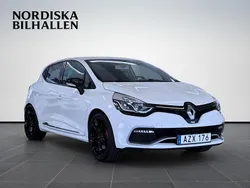 Vit Begagnad 2014 Renault Clio R.S. R.S. Halvkombi | 149 795 kr