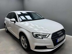 Vit Begagnad 2018 Audi A3 Design Halvkombi | 144 900 kr (Marknadspris)