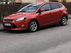 Mars red metallic Begagnad 2011 Ford Focus Halvkombi | 47 500 kr (Bra pris)