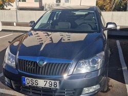 Grå Begagnad 2011 Skoda Octavia Elegance Halvkombi | 51 000 kr (Bra pris)