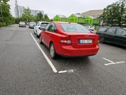 Röd Begagnad 2007 Volvo S40 Momentum Sedan | 29 900 kr (Superpris)