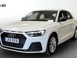 Cortinavit Begagnad 2022 Audi A1 Sportback Proline Halvkombi | 224 000 kr (Marknadspris)