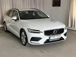 Vit Begagnad 2019 Volvo V60 Momentum Kombi | 179 900 kr (Lite dyr)
