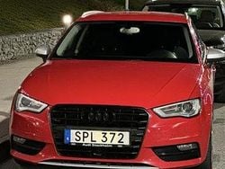 Röd Begagnad 2013 Audi A3 Sportback Ambition Halvkombi | 94 400 kr (Dyr)