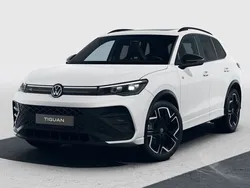 Vit (pure white) Begagnad 2025 VW Tiguan R-line SUV | 544 500 kr