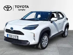 Vit Begagnad 2022 Toyota Yaris Cross Active SUV | 259 000 kr (Bra pris)