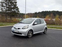 Silver Begagnad 2008 Toyota Aygo Halvkombi | 29 000 kr (Bra pris)