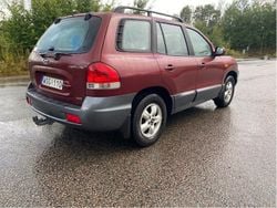 Röd Begagnad 2005 Hyundai Santa Fe SUV | 22 000 kr (Lite dyr)