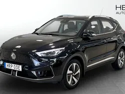 Svart (black) Begagnad 2022 MG ZS Luxury Sedan | 244 900 kr (Bra pris)