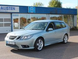 Glacier silver metallic Begagnad 2010 Saab 9-3 Vector Kombi | 74 800 kr (Lite dyr)