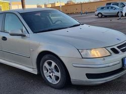 Begagnad 2005 Saab 9-3 Sedan | 17 000 kr (Marknadspris)