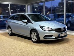 Grå Begagnad 2017 Opel Astra Enjoy Kombi | 89 900 kr (Marknadspris)