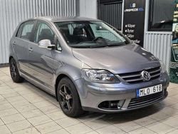 Grå Begagnad 2007 VW Golf Plus Cross Trendline Minibuss | 34 900 kr (Marknadspris)
