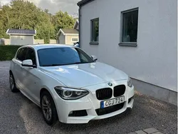 Vit Begagnad 2015 BMW 116 M Sport Halvkombi | 115 000 kr (Marknadspris)