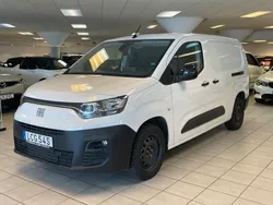 Vit Begagnad 2023 Fiat e-Doblò L2 50 kWh Minibuss | 319 900 kr