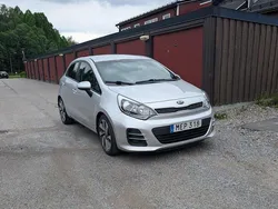 Grå Begagnad 2016 Kia Rio 2 Halvkombi | 92 500 kr