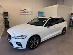 Vit Begagnad 2019 Volvo V60 R-Design Kombi | 239 900 kr (Dyr)