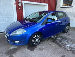 Blå Begagnad 2010 Fiat Bravo Halvkombi | 44 500 kr