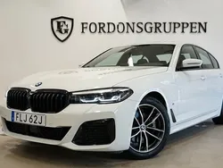Vit Begagnad 2022 BMW 520 M Sport Sedan | 509 800 kr (Lite dyr)