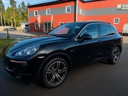 Svart Begagnad 2012 Porsche Cayenne SUV | 160 000 kr (Superpris)