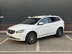 Vit Begagnad 2016 Volvo XC60 Summum SUV | 214 900 kr (Marknadspris)