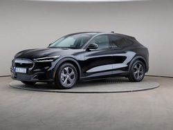 Svart Begagnad 2022 Ford Mustang Mach-E Standard Range SUV | 339 000 kr (Marknadspris)