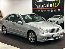 Silver Begagnad 2004 Mercedes C180 Sedan | 39 900 kr (Marknadspris)