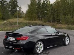 Safir svart Begagnad 2018 BMW 440 Sportkupé | 289 000 kr