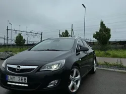 Svart Begagnad 2011 Opel Astra Enjoy Kombi | 67 500 kr (Marknadspris)