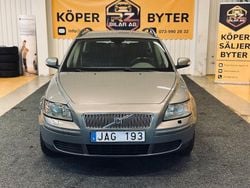 Grå Begagnad 2007 Volvo V50 Kinetic Kombi | 37 900 kr (Marknadspris)
