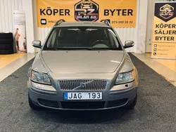 Grå Begagnad 2007 Volvo V50 Kinetic Kombi | 37 900 kr (Marknadspris)
