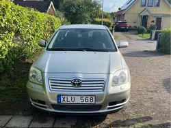 Silver Begagnad 2006 Toyota Avensis Sedan | 47 000 kr (Marknadspris)