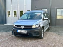 Silver Begagnad 2017 VW Caddy Maxi Life Life Minibuss | 119 000 kr (Superpris)