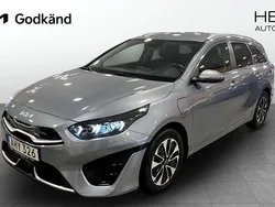 Grå (silver) Begagnad 2022 Kia Ceed Sportswagon Advance Kombi | 259 900 kr (Marknadspris)